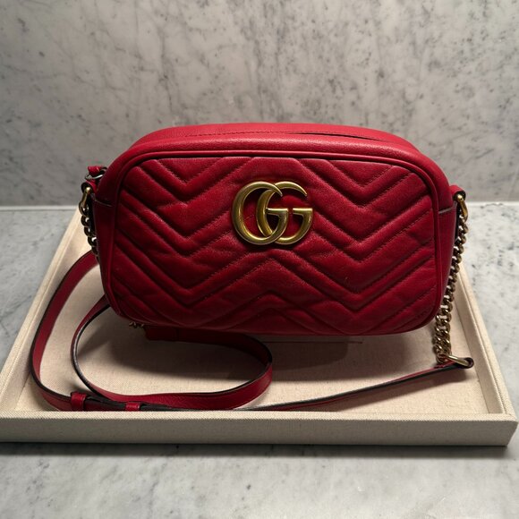 Gucci GG Marmont Small Shoulder Bag